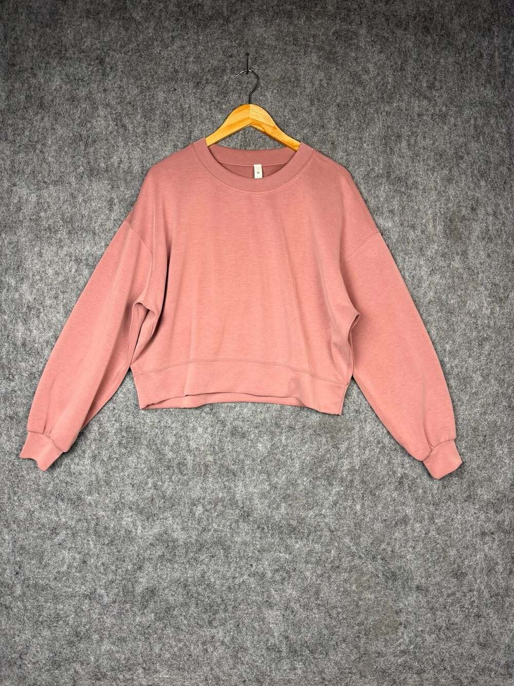 Lululemon Softstreme Perfectly Oversized Cropped Crew Sweatshirt Size 8 Pink